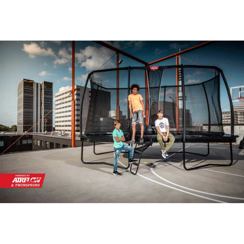 Батут Berg Ultim Elite Black 500x300 см с сеткой Deluxe XL
