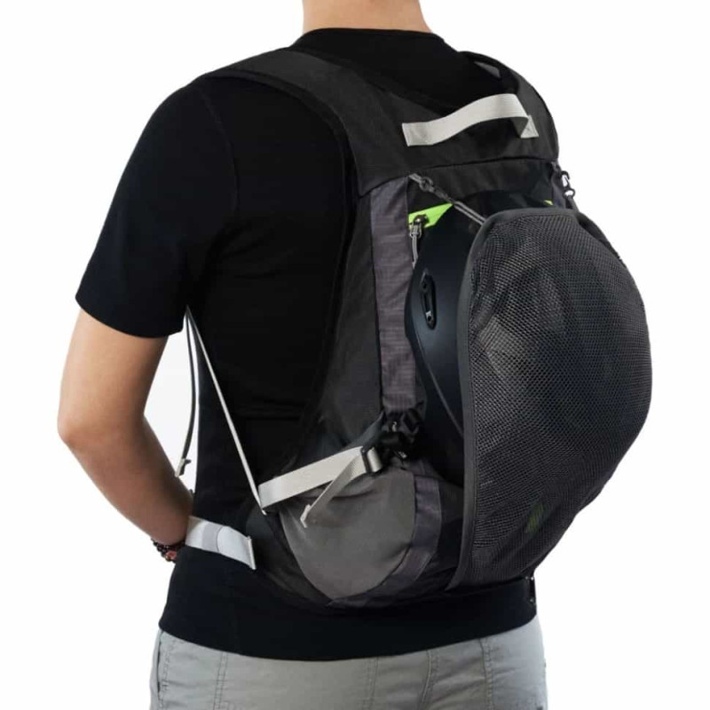 Велорюкзак с чехлом для шлема Naturehike 15 л sky blue NH15C001-B, голубой