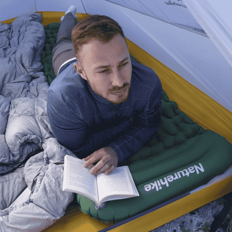Матрас надувной с подголовником Naturehike CNK2300DZ0001, темно-синий