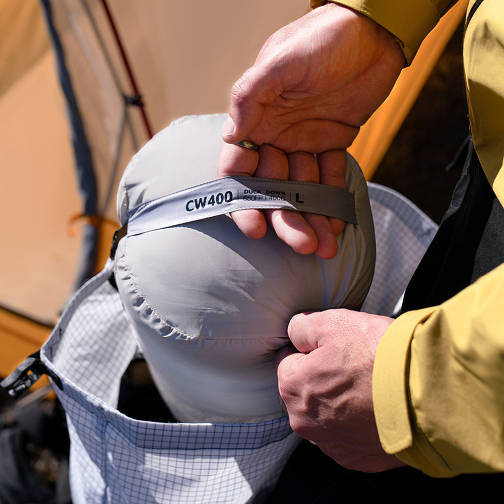 Спальник с натуральным пухом Naturehike CW400 NH18C400-D, размер L, желто-серый