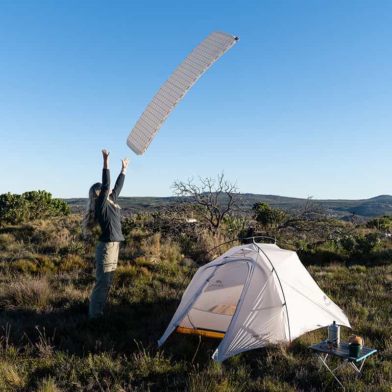 Самонадувающийся ультралегкий одноместный матрас Naturehike CNK2300DZ013, 35 мм, светло-серый