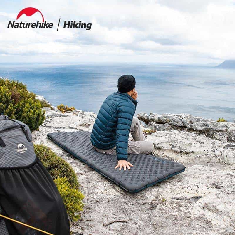 Матраc надувной легкий Naturehike CNH22DZ018, с мешком для надувания, прямоугольный зеленый 196 см