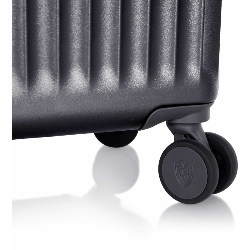 Чемодан Heys Luxe (M) Gunmetal (10160-0063-26)