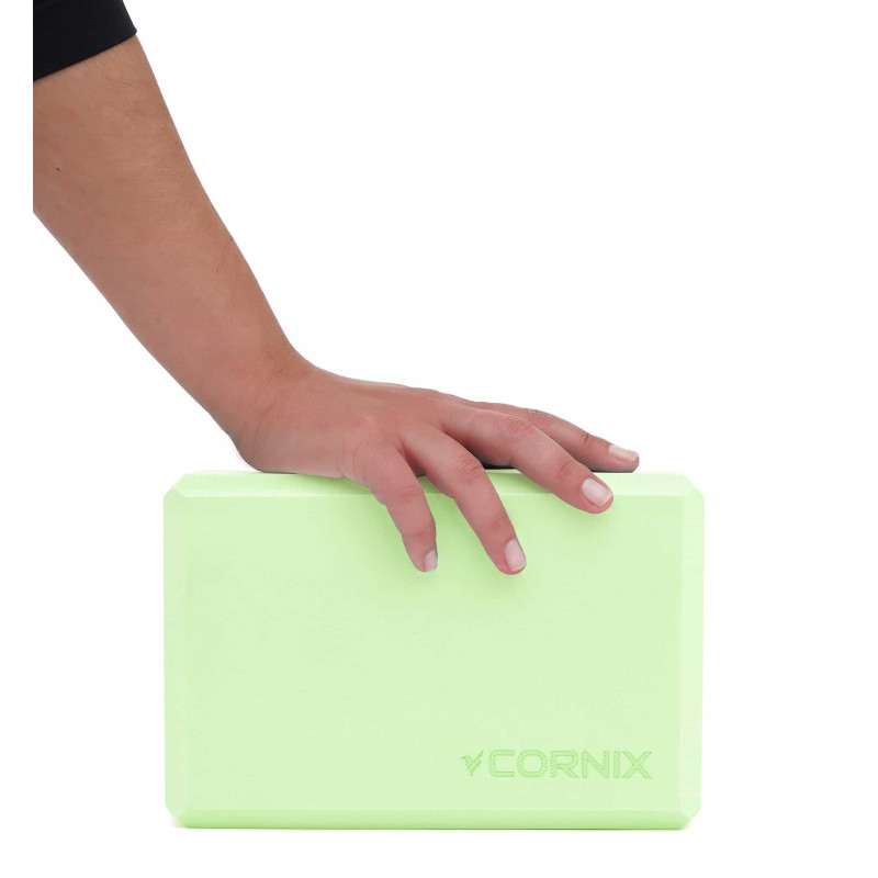 Блок для йоги Cornix EVA 22.8 x 15.2 x 7.6 см Green