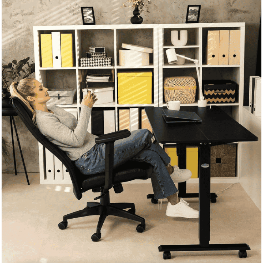 Офісне крісло Di Volio Adelo чорне