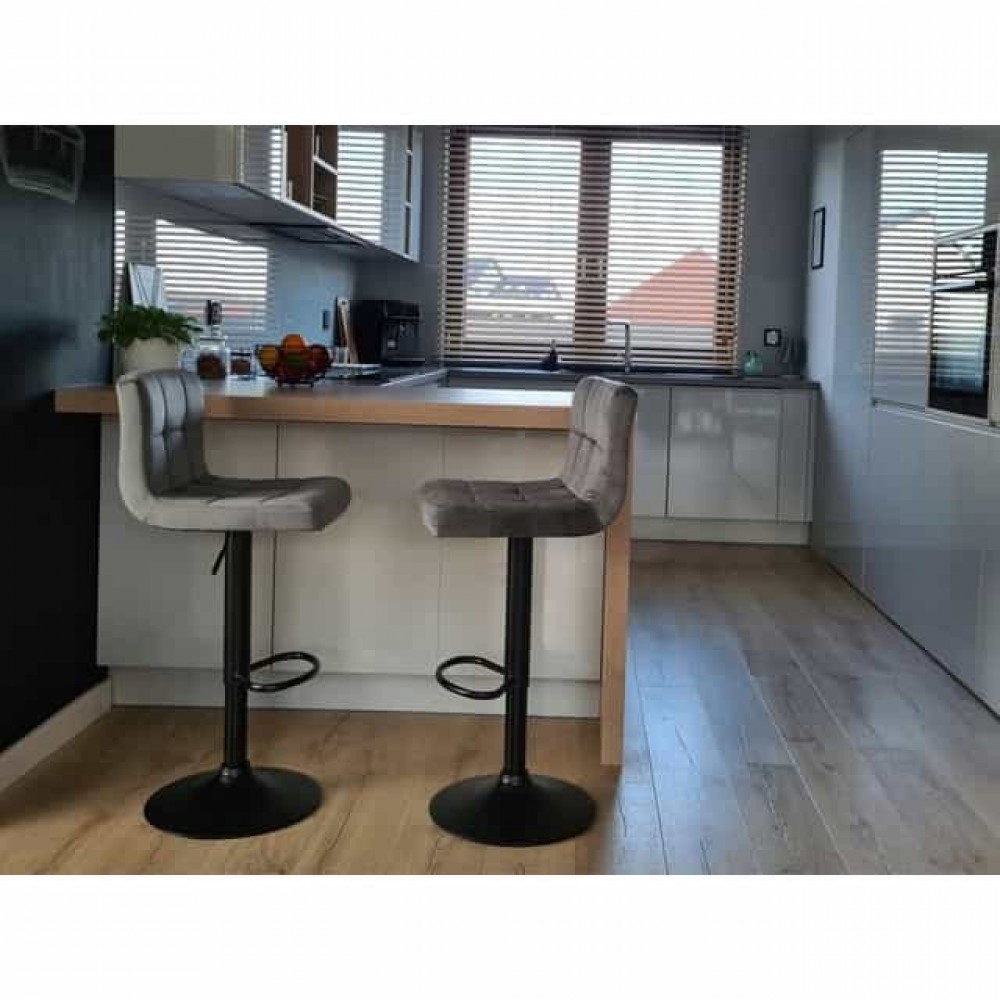 Барный стул со спинкой Bonro B-0106 велюр серый с черной основой