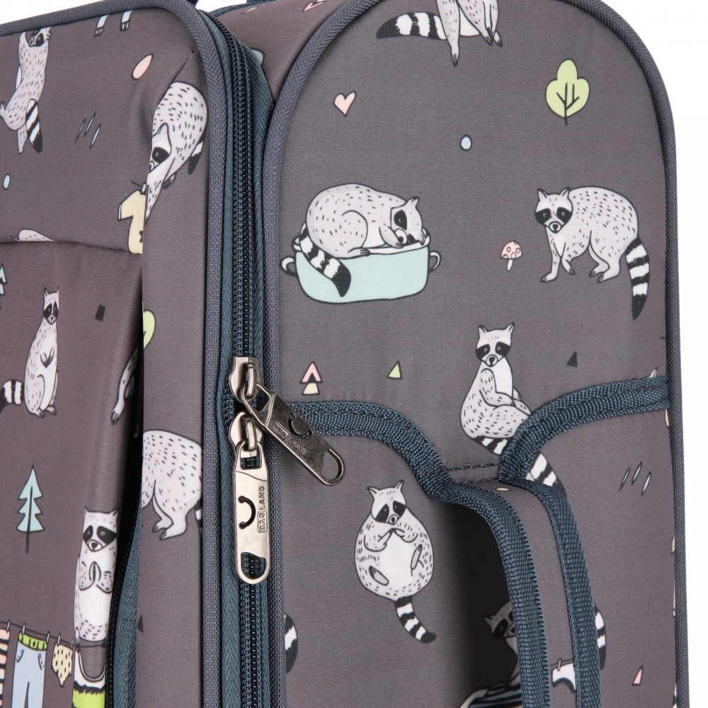 Чемодан Bagland Марсель 36 л. Еноты, сублимация 220 (0037969194)