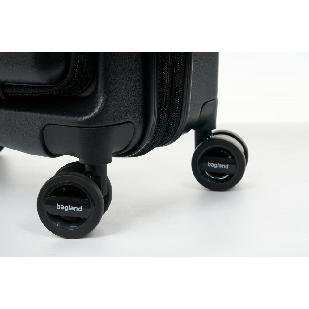 Чемодан Bagland Velo 41 л. чорний (00322020)