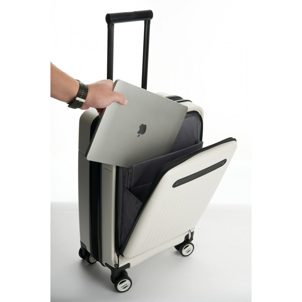 Чемодан Bagland Velo 41 л белый (00322020)