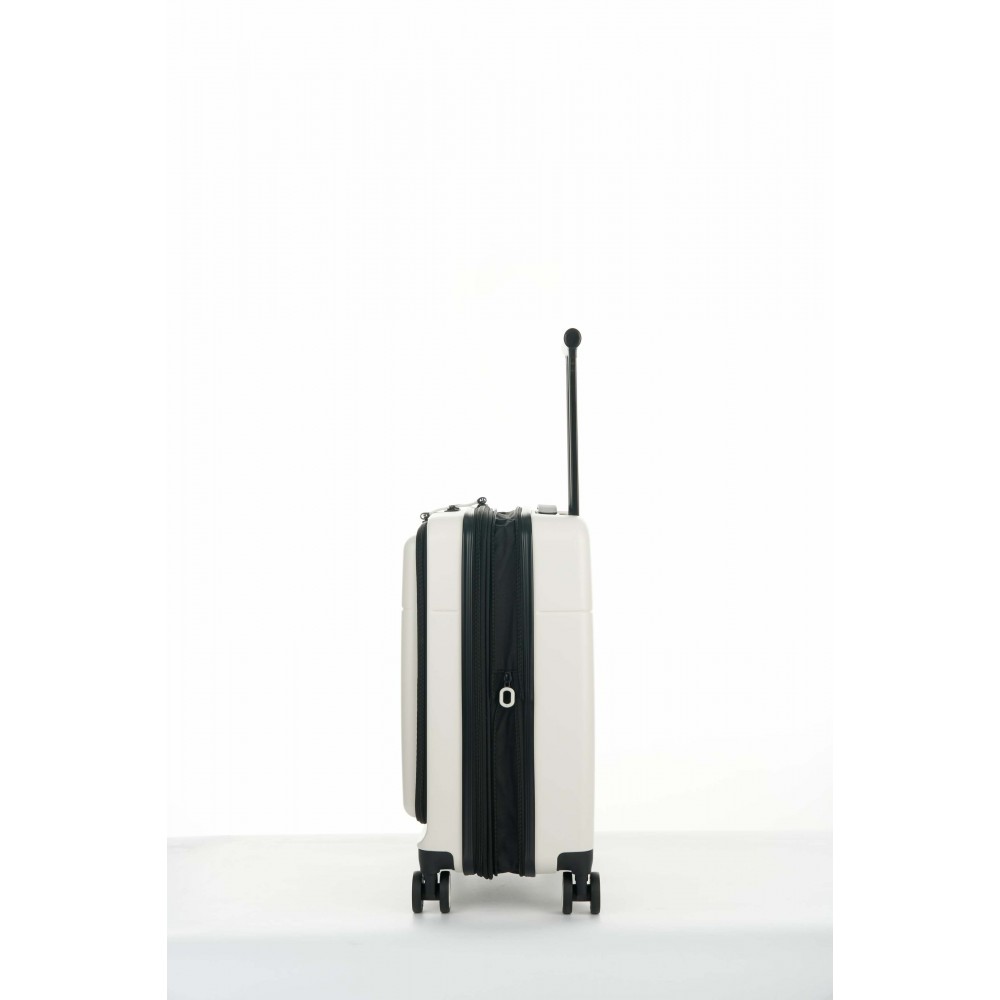 Чемодан Bagland Velo 41 л белый (00322020)