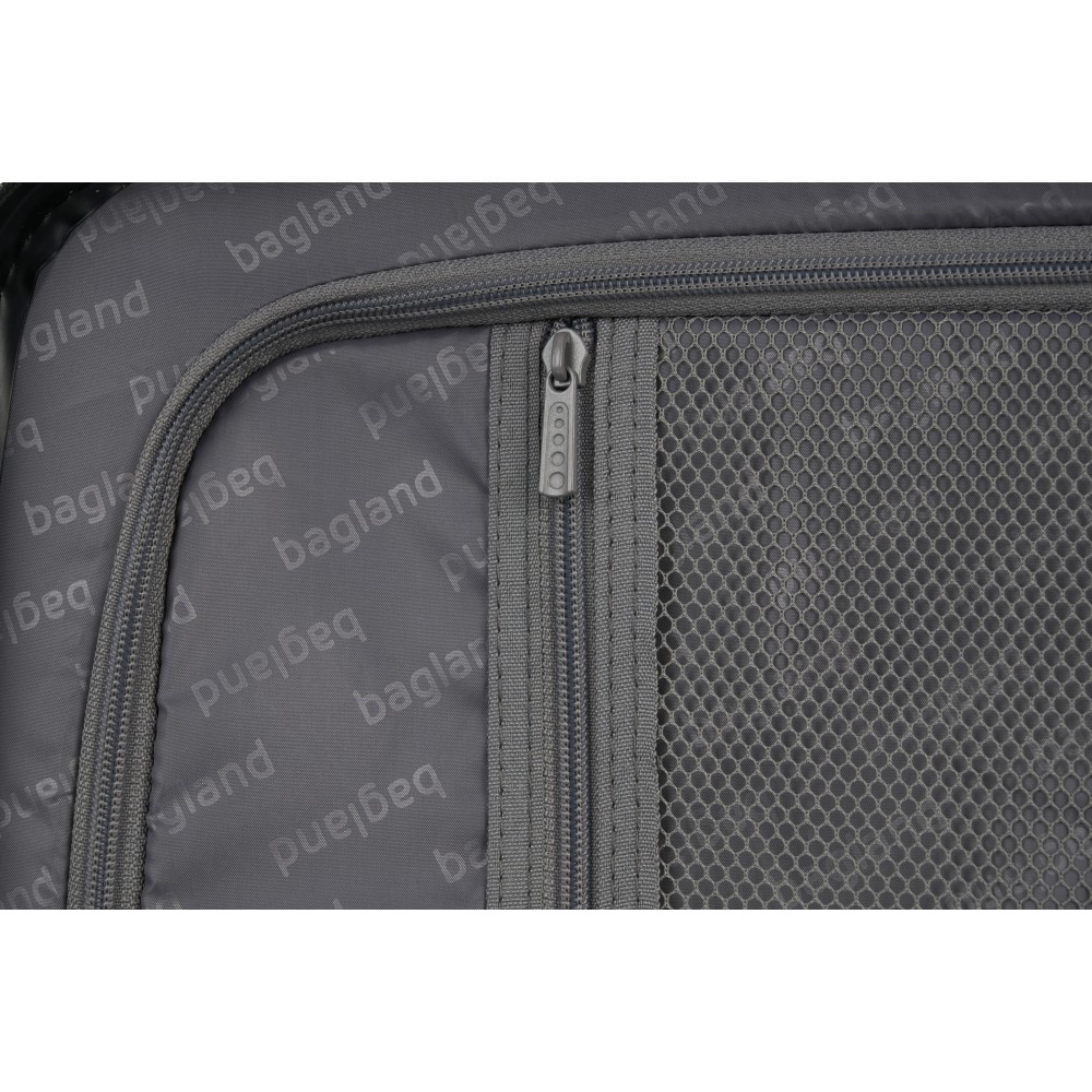 Чемодан Bagland Velo 41 л белый (00322020)