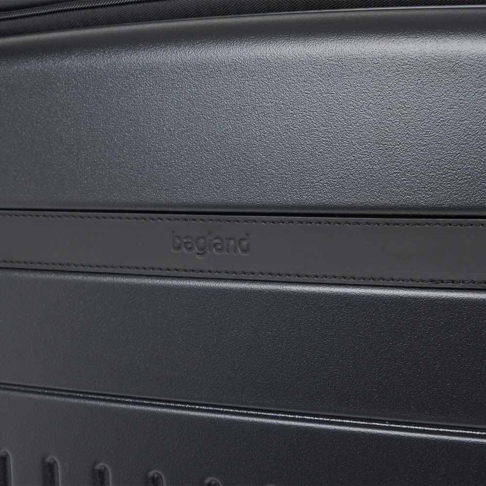 Валіза Bagland Velo 106 л. чорна (00322028)